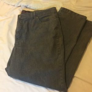 Gloria Vanderbilt straight leg Jeans size 20W